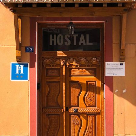 Hostal San Juan Sahagún Exteriör bild